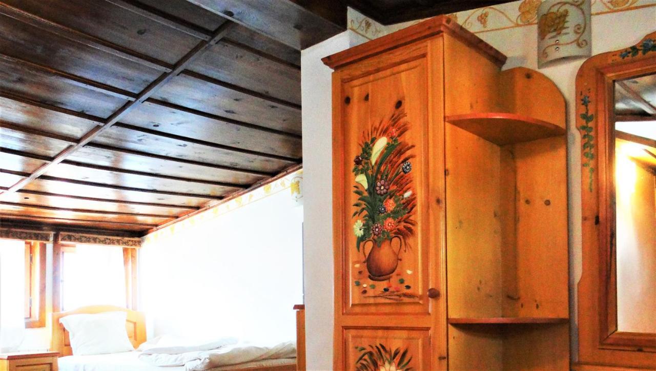 Стаи За Гости The Old House Velingrad Exterior foto