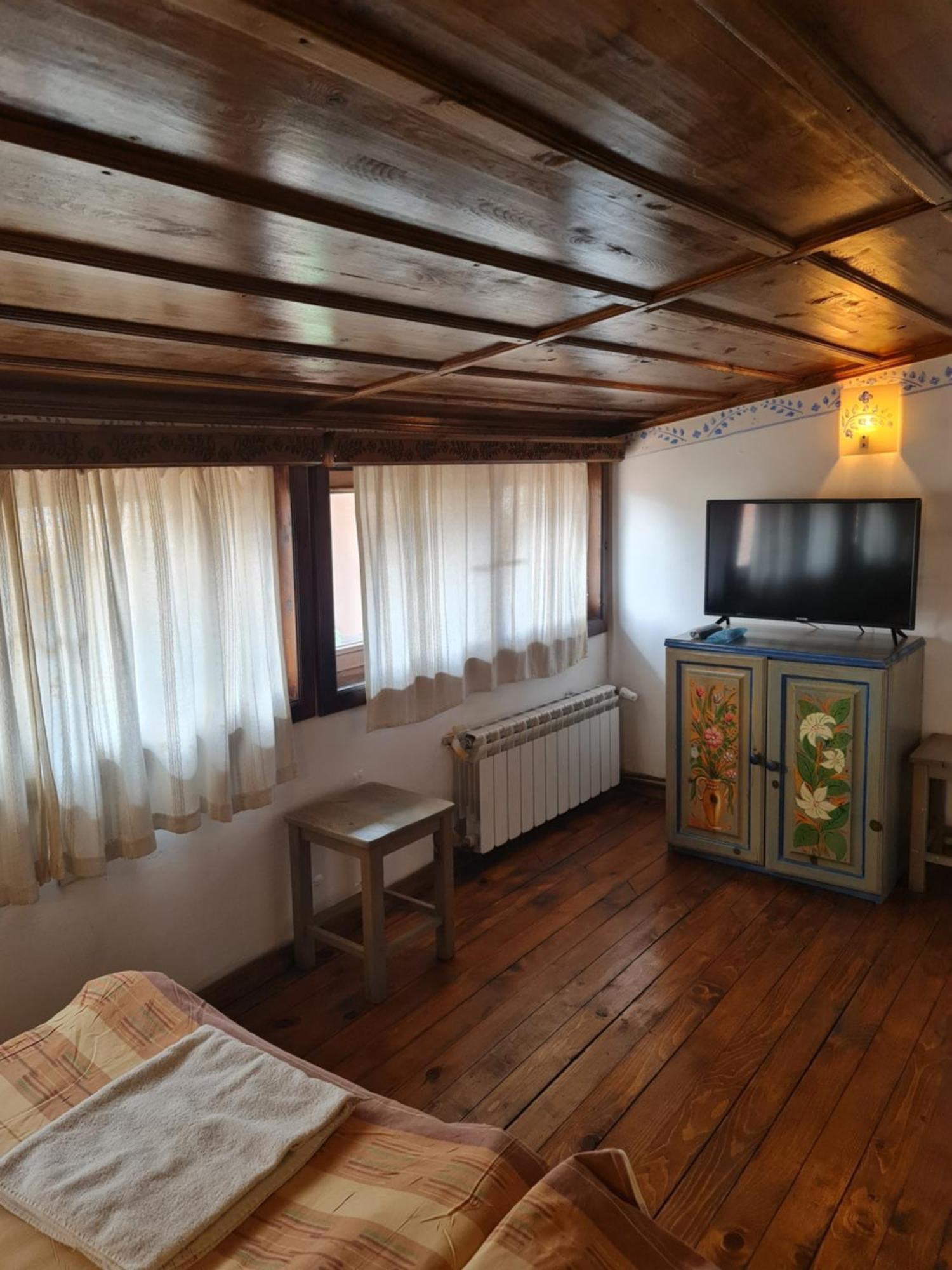 Стаи За Гости The Old House Velingrad Exterior foto
