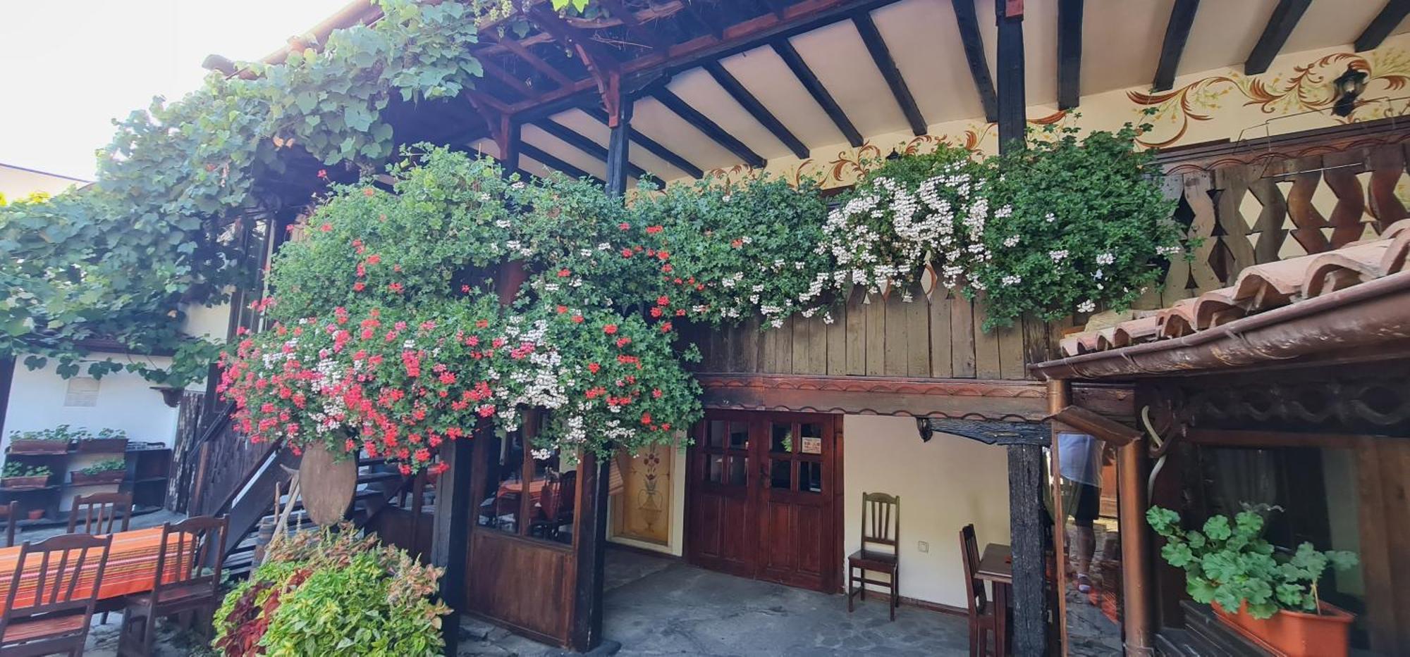Стаи За Гости The Old House Velingrad Exterior foto
